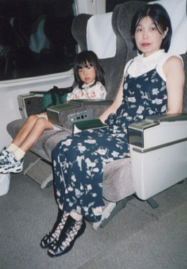 2001.8.11.shinkansen2|R.jpg (50578 oCg)