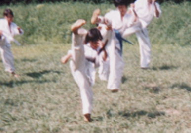 2002.8.24.`25.karate-gassyuku14.jpg (42721 oCg)