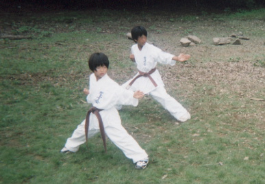 2002.8.24.`25.karate-gassyuku4.jpg (52020 oCg)
