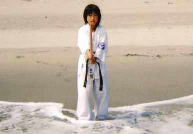 2005.7.29.moe_karate5.jpg (40969 oCg)