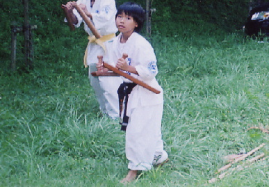 2005.8.27.karate_gassyuku6.jpg (69441 oCg)