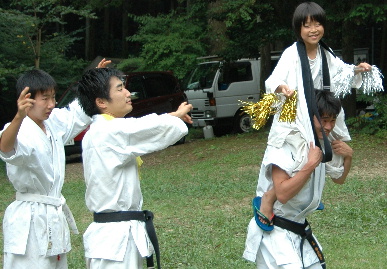 2005.8.28.karate_gassyuku42.jpg (71401 oCg)