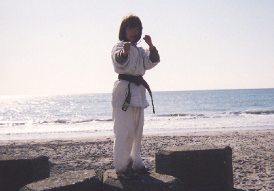 2004.2.8.karate_kanchuugeiko12.jpg (45440 oCg)