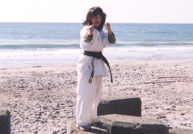 2004.2.8.karate_kanchuugeiko9.jpg (58885 oCg)
