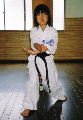 2005.6.26.moe_karate2.jpg (53522 oCg)